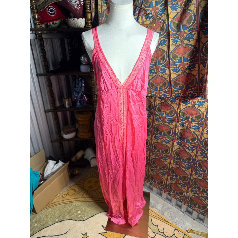 Vintage Pink Lace Trim Maxi‎ Nightgown V-Neck Sleeveless Sleepwear PTP 15'